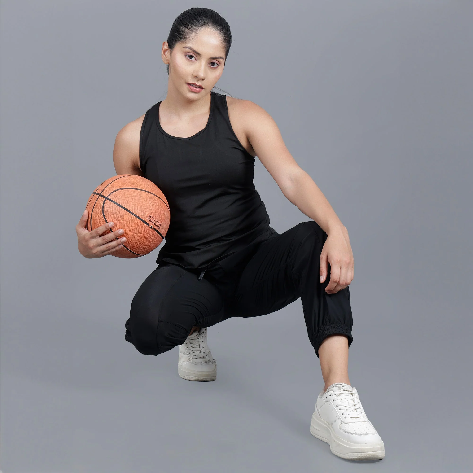 Chiclo Women's Athleisure Trio Set - Joggers, Sports Bra, and Vest - Image 7