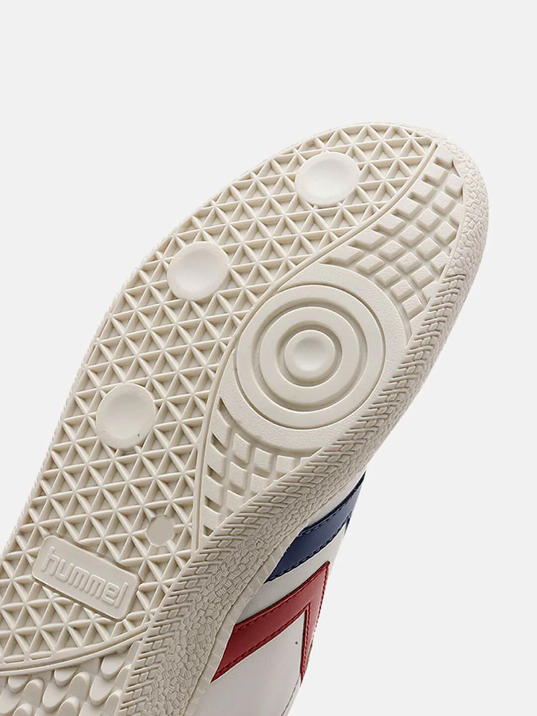 Classic Triumph Men Casual Lace-up Sneaker - Image 4