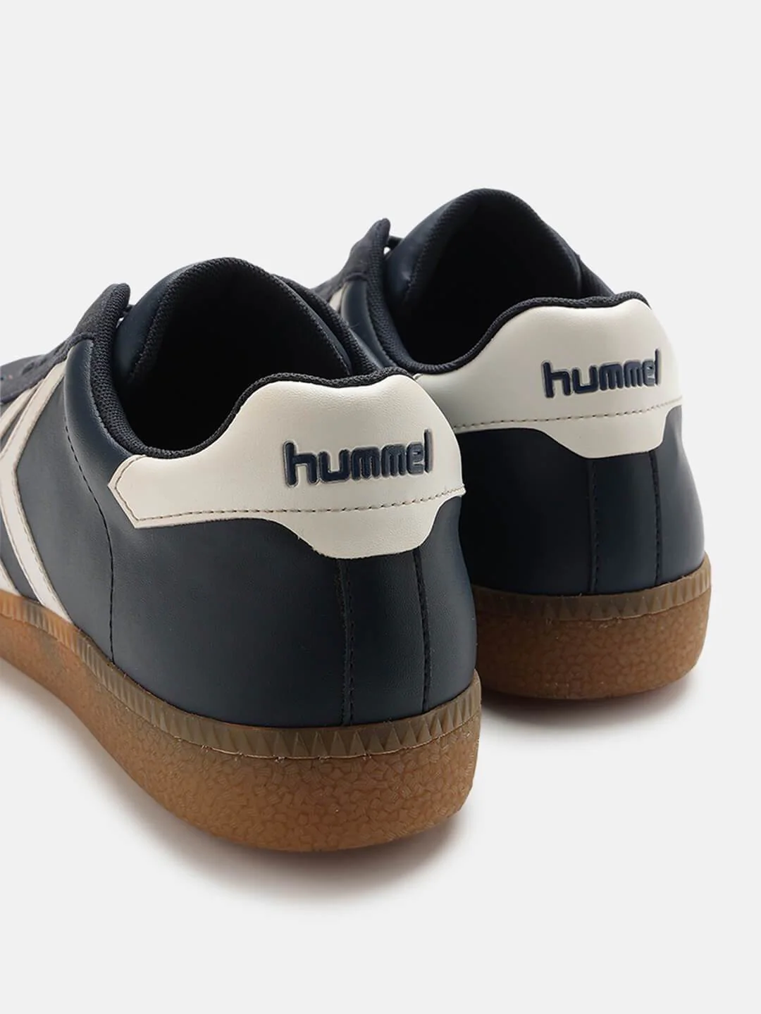 Classic Triumph Men Casual Lace-up Sneaker - Image 8