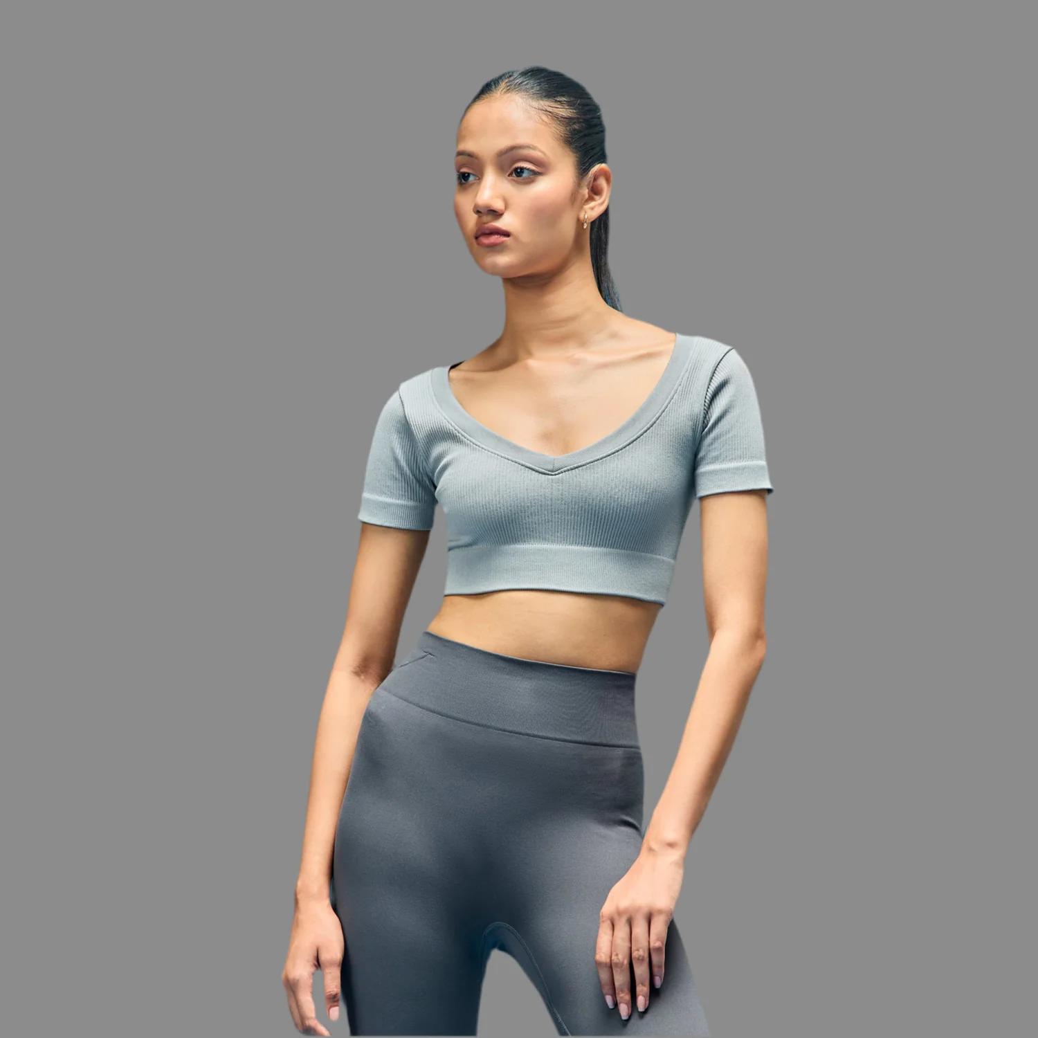 Limitless Snatched v neckline crop top- Grey - Image 5