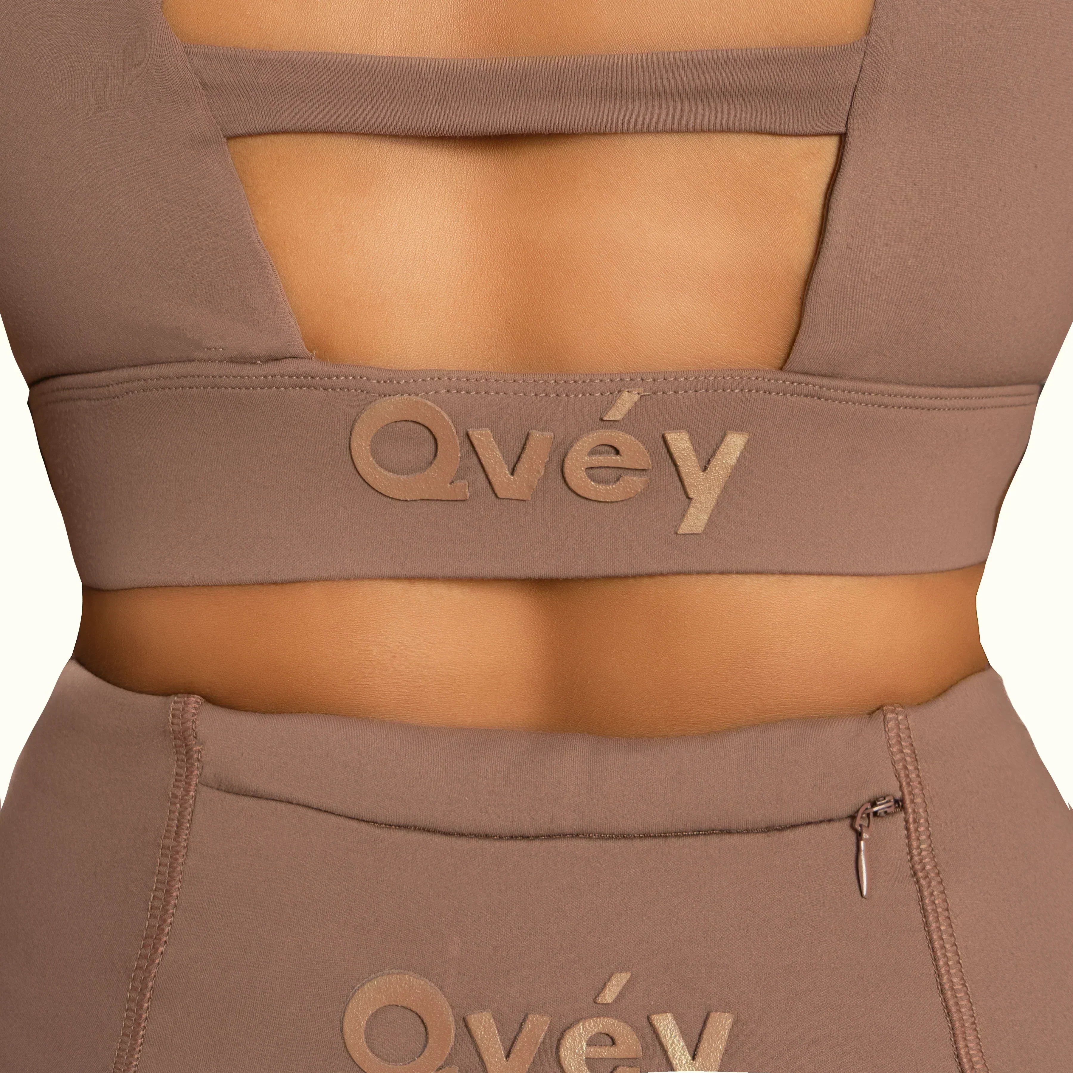 Performance Round-Neck Bra - Image 4