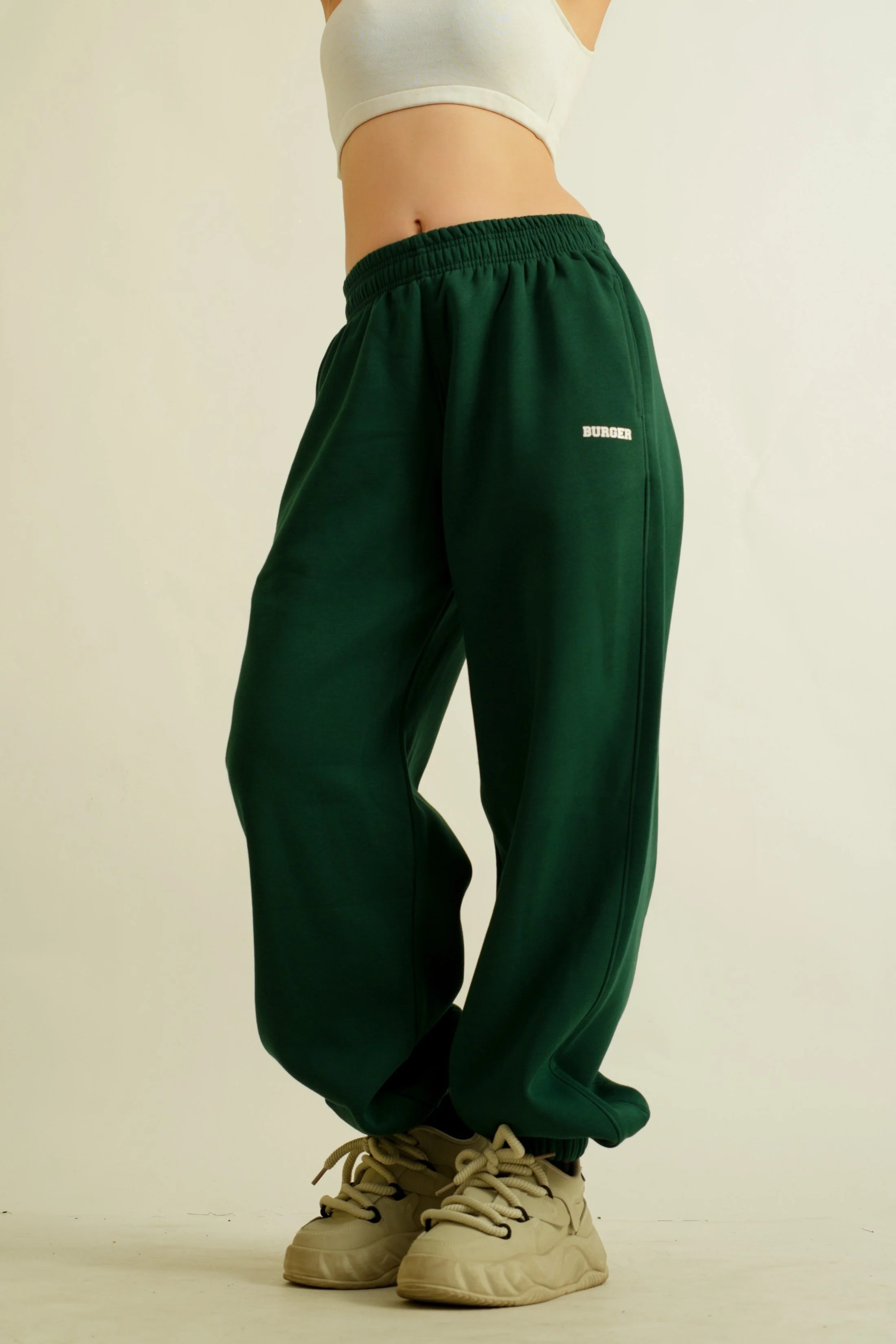 Weekend Tracks For Men And Women - Image 13