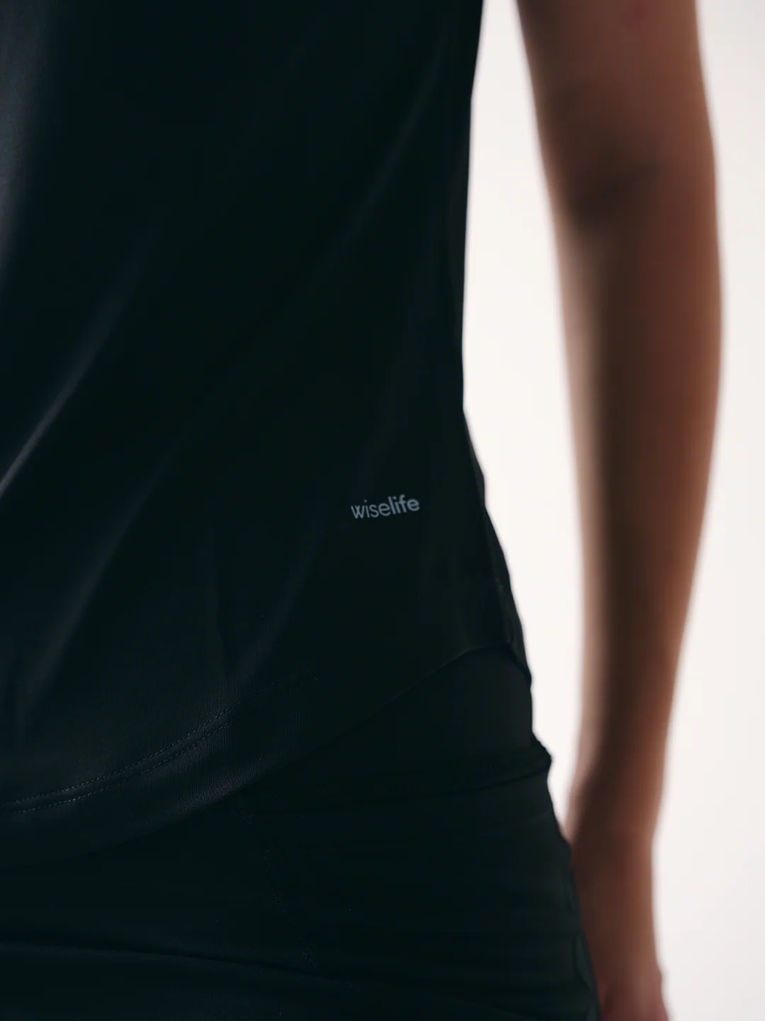Wise Active Classic T-shirt (Black) - Image 6